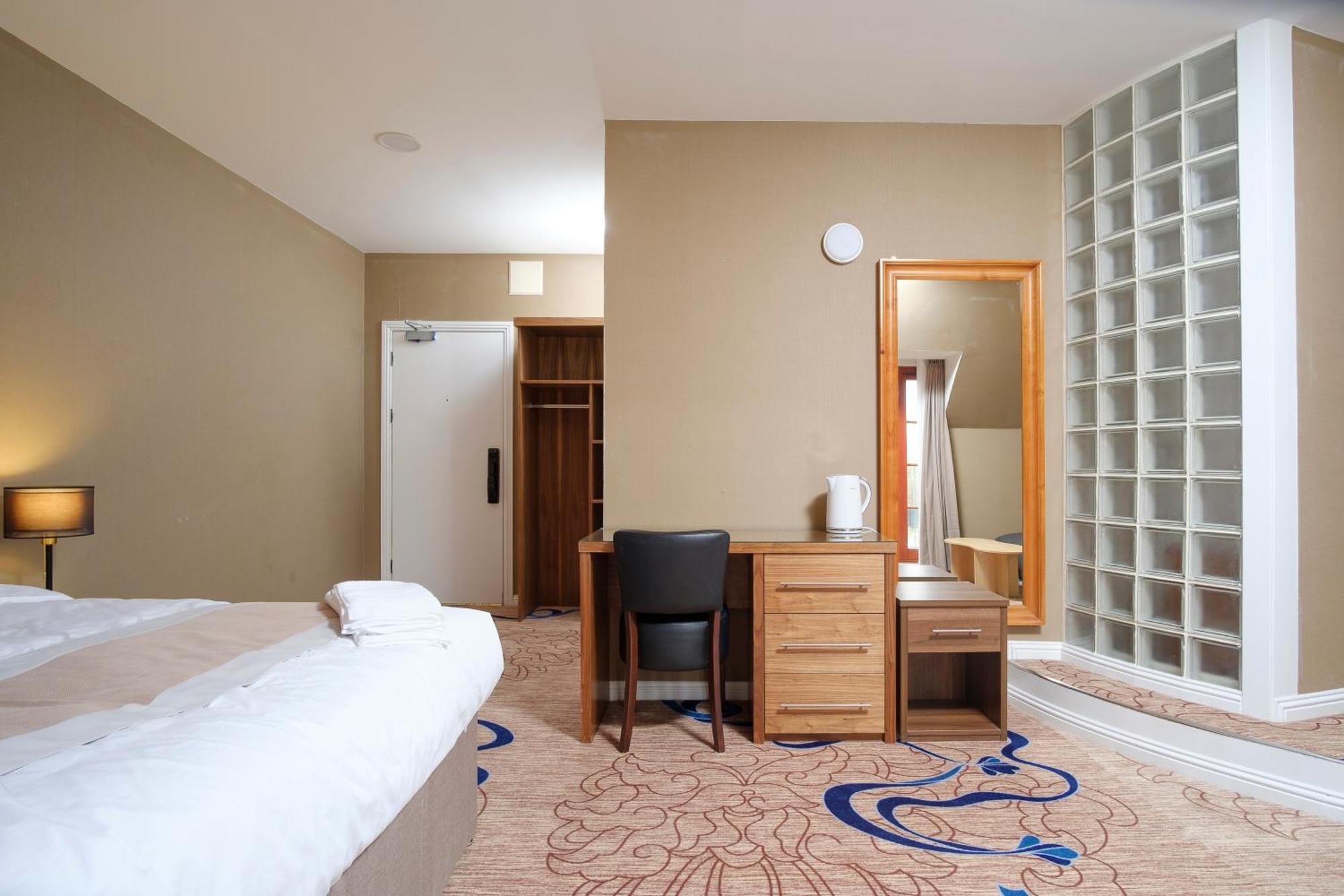 Kelpies Hotel フォルカーク エクステリア 写真